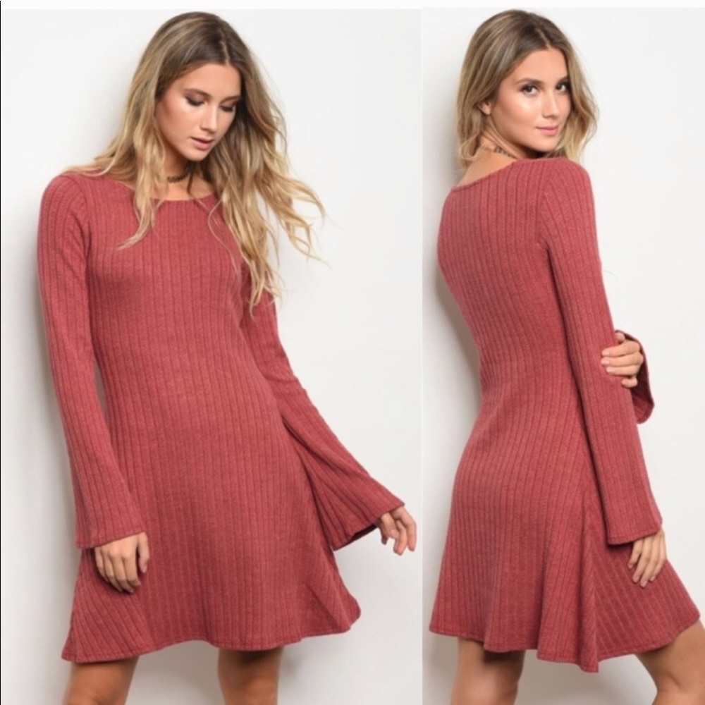 🥂happy hour sale!🥂Long sleeve dress🎀